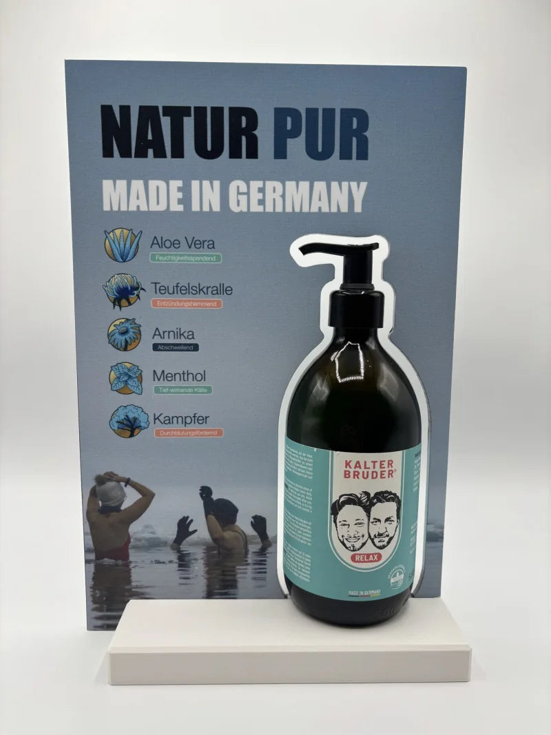 Rückseite des Kalter-Bruder-POS-Aufstellers mit Produktflasche und Inhaltsstoffen